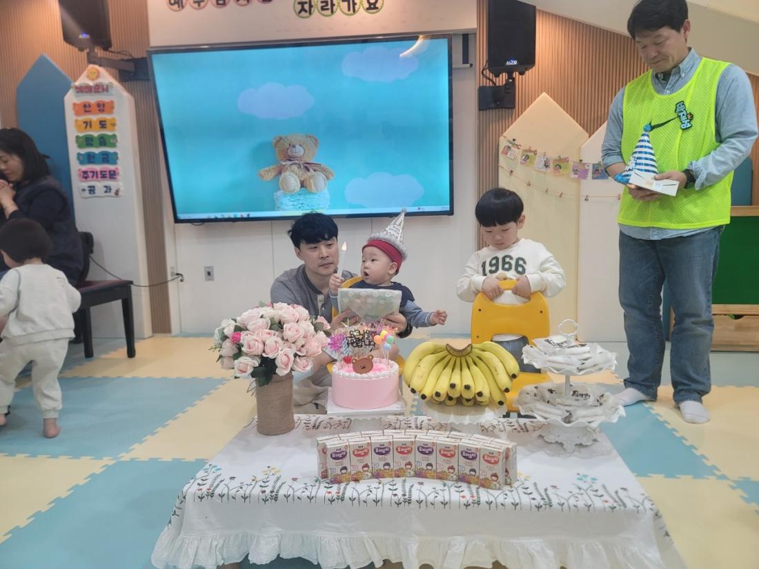 2025년 부산중앙교회 영아부_사진_20250527_65.jpg : 5월11일 주일 영아부 예배