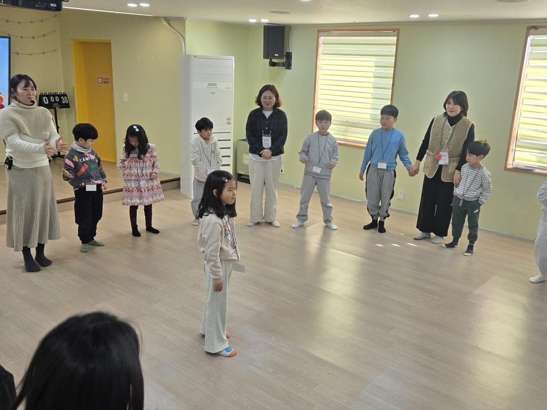 KakaoTalk_20260201_122029778_03.jpg : 2월1주 유년부 예배모습입니다^^