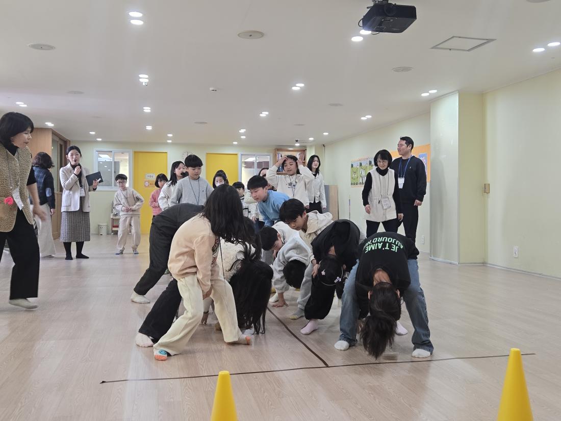 KakaoTalk_20260201_122029778_18.jpg : 2월1주 유년부 예배모습입니다^^