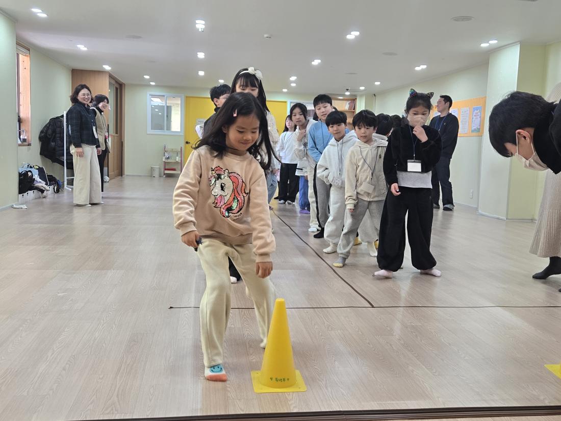 KakaoTalk_20260201_122029778_19.jpg : 2월1주 유년부 예배모습입니다^^