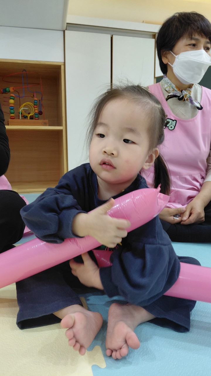 2025년 부산중앙교회 영아부_사진_20251123_82.jpg : 11월9일 주일 영아부 예배