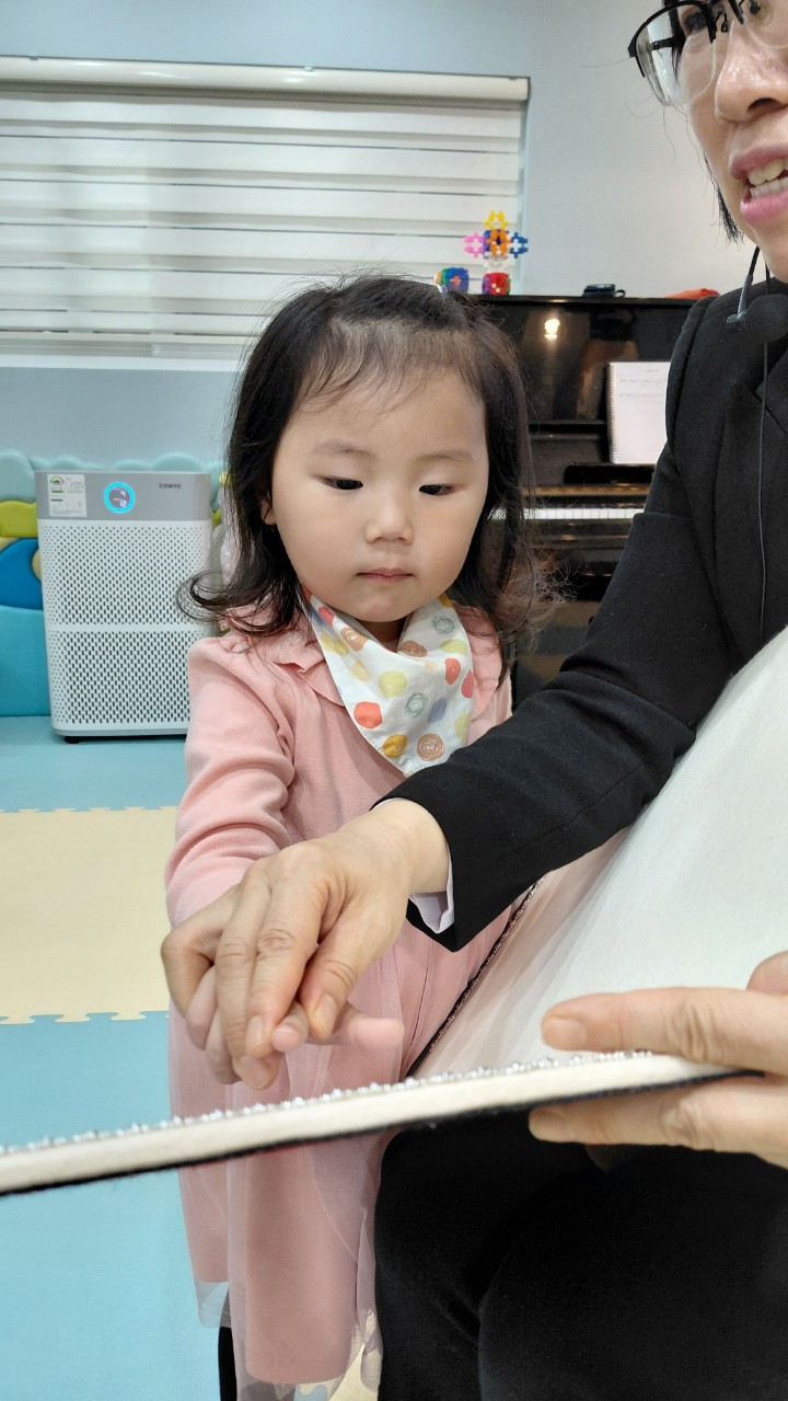 2025년 부산중앙교회 영아부_사진_20251123_37.jpg : 11월9일 주일 영아부 예배