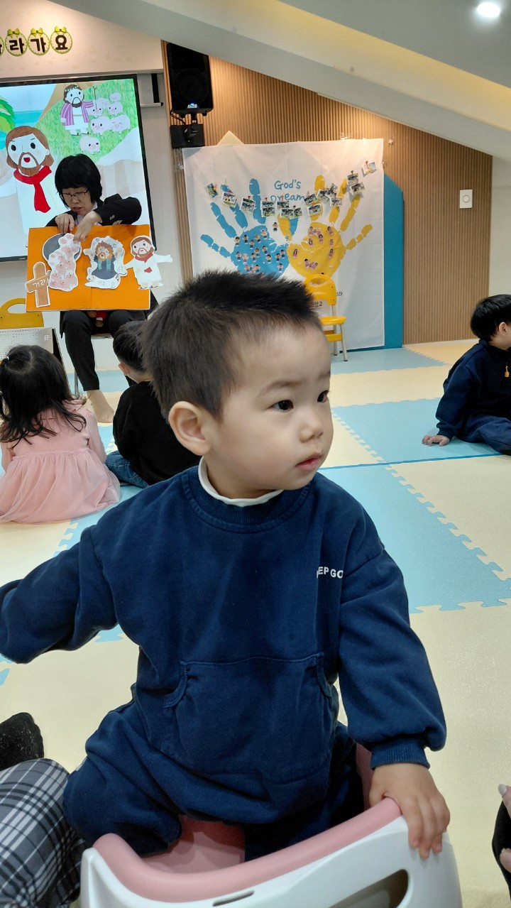 2025년 부산중앙교회 영아부_사진_20251123_46.jpg : 11월9일 주일 영아부 예배