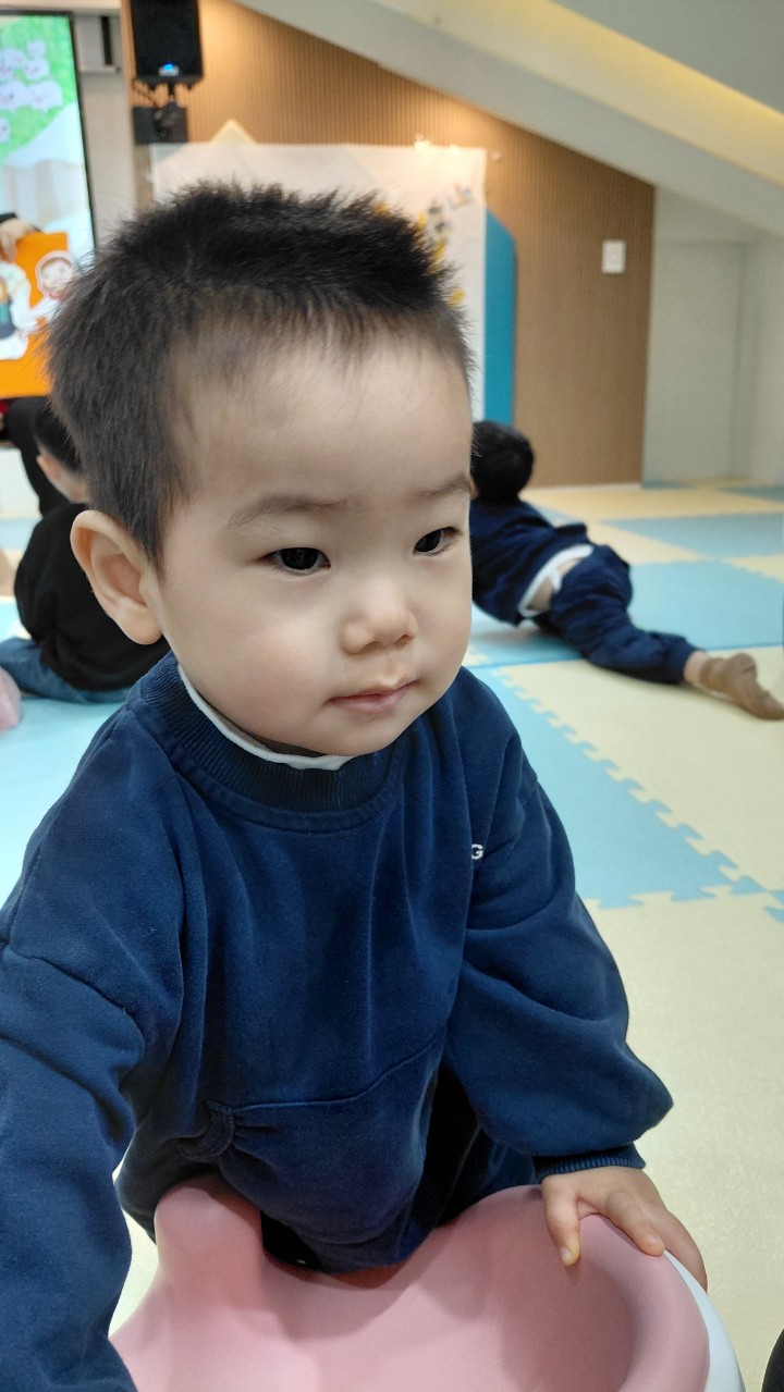 2025년 부산중앙교회 영아부_사진_20251123_45.jpg : 11월9일 주일 영아부 예배