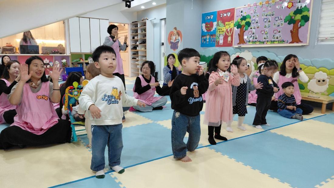 2025년 부산중앙교회 영아부_사진_20251123_9.jpg : 11월9일 주일 영아부 예배