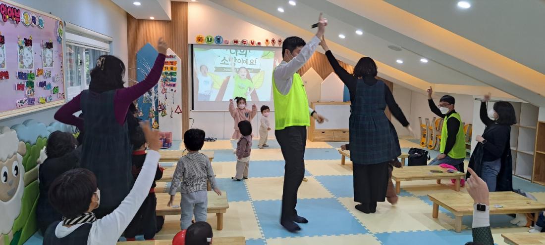 1671709504002-11.jpg : 영아부예배(2022.12.18.주일)