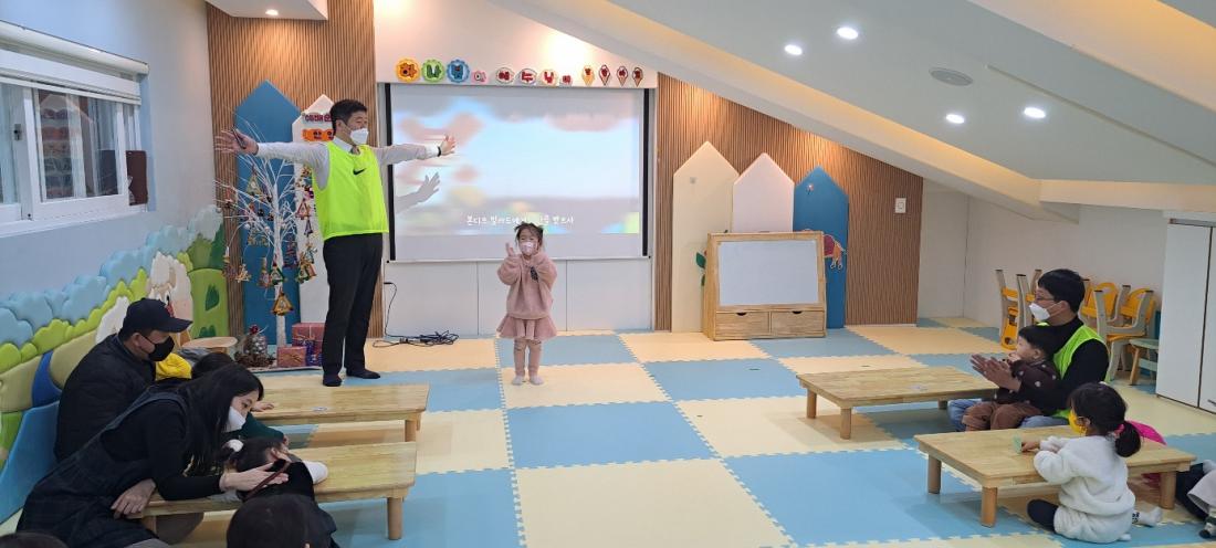 1671709504002-2.jpg : 영아부예배(2022.12.18.주일)