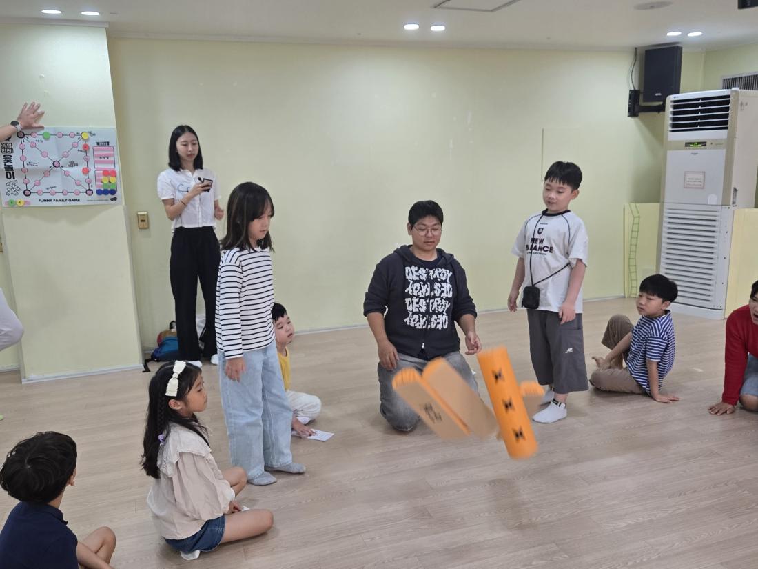 KakaoTalk_20251010_071216054_07.jpg : 10월 첫째주 유년부 예배입니다^^