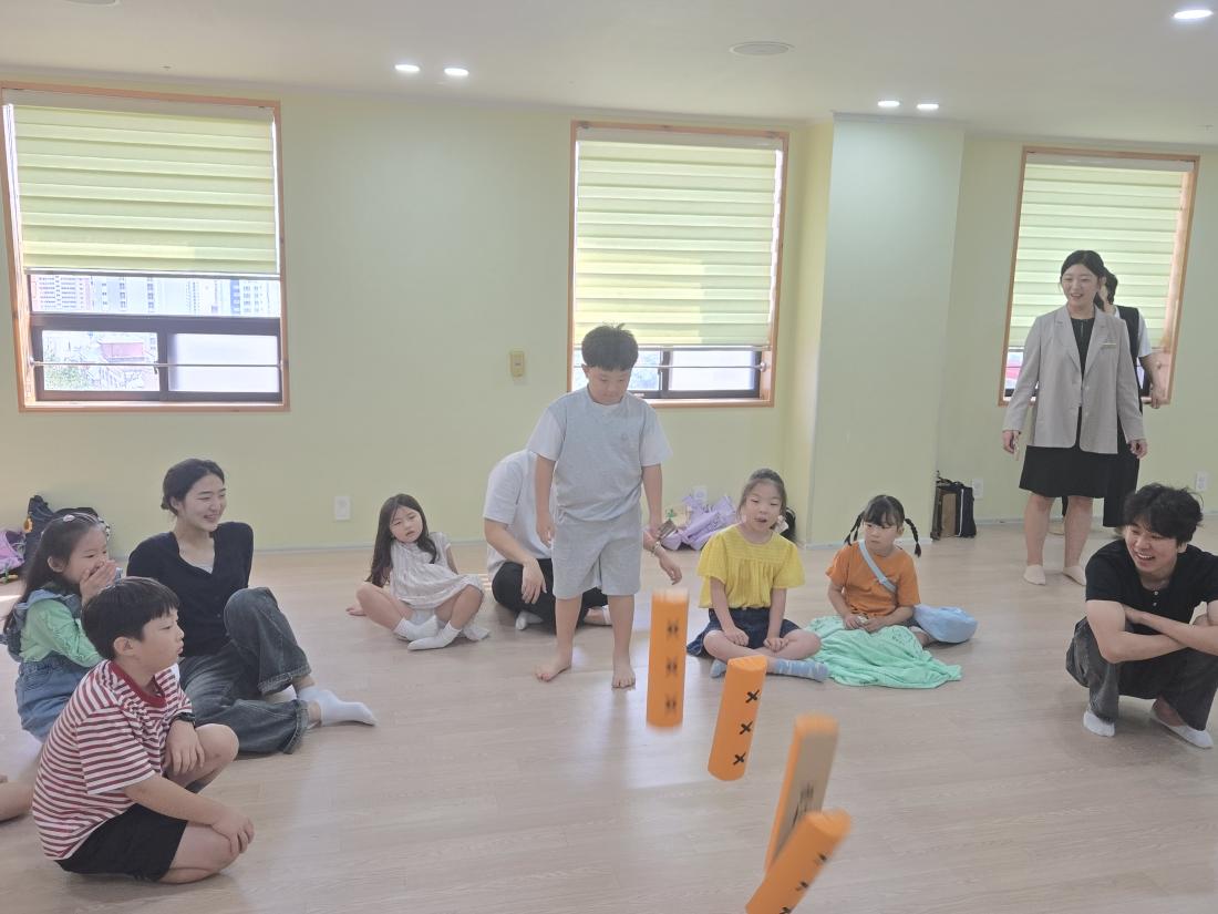 KakaoTalk_20251010_071216054_09.jpg : 10월 첫째주 유년부 예배입니다^^