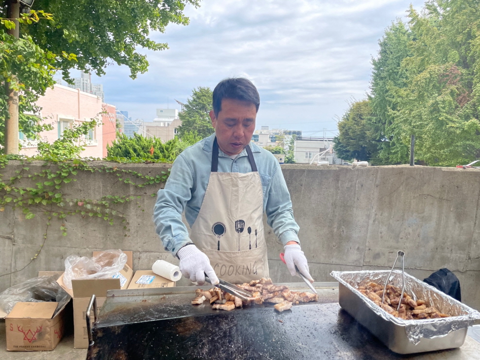 [크기변환]KakaoTalk_20251029_111514742_08.jpg : 2025. 10. 26 중등부예배(야외 바베큐 파티) 2