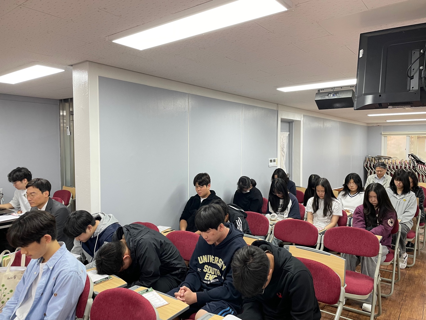 KakaoTalk_20240513_100233588_08.jpg