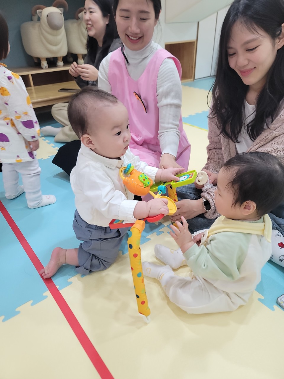 2025년 부산중앙교회 영아부_사진_20250416_25.jpg : 4월13일 주일 영아부 예배