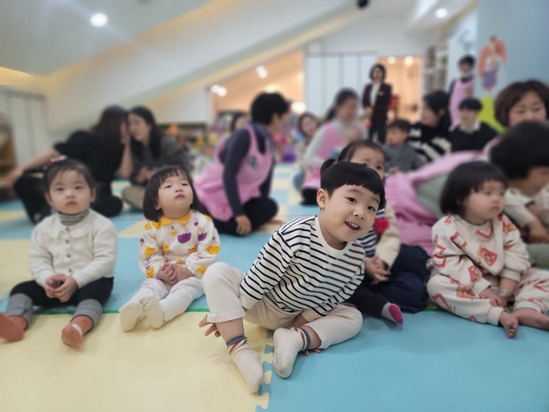 2025년 부산중앙교회 영아부_사진_20250416_6.jpg : 4월13일 주일 영아부 예배