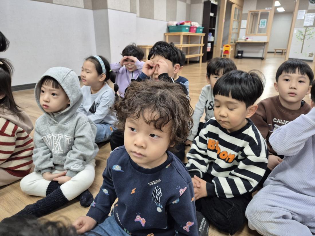 KakaoTalk_20250331_143558350_17.jpg : 20250216 유치부예배