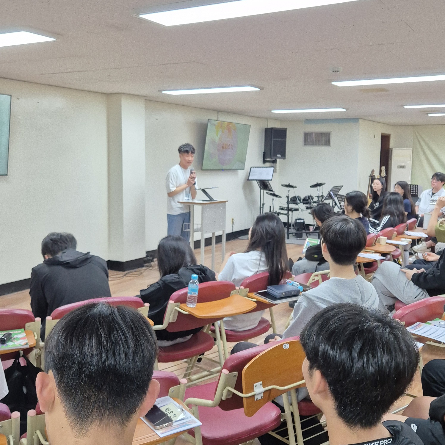 KakaoTalk_20240506_004247485_07.jpg : 5/5 고등부 예배 사진입니다