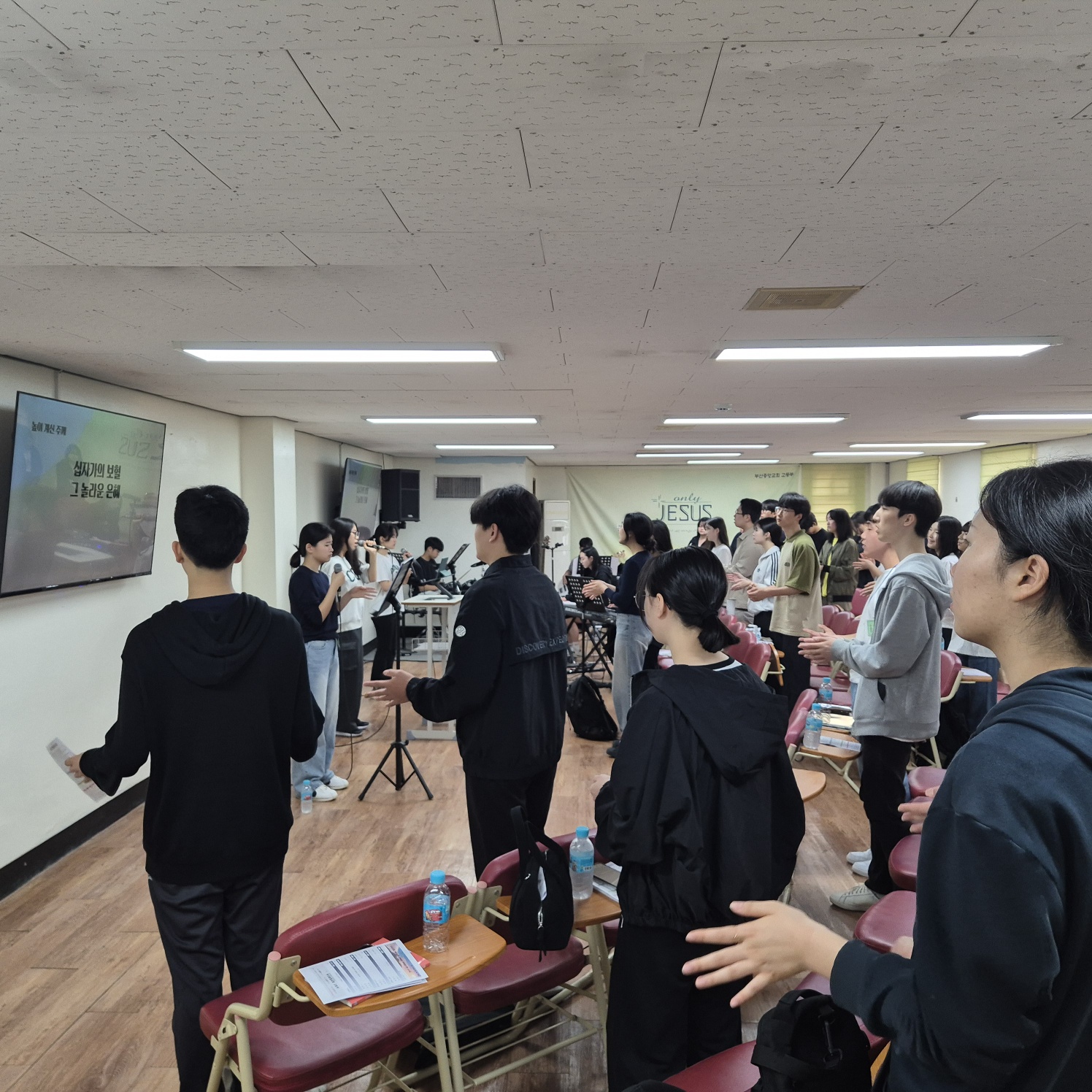 KakaoTalk_20240506_004247485.jpg : 5/5 고등부 예배 사진입니다