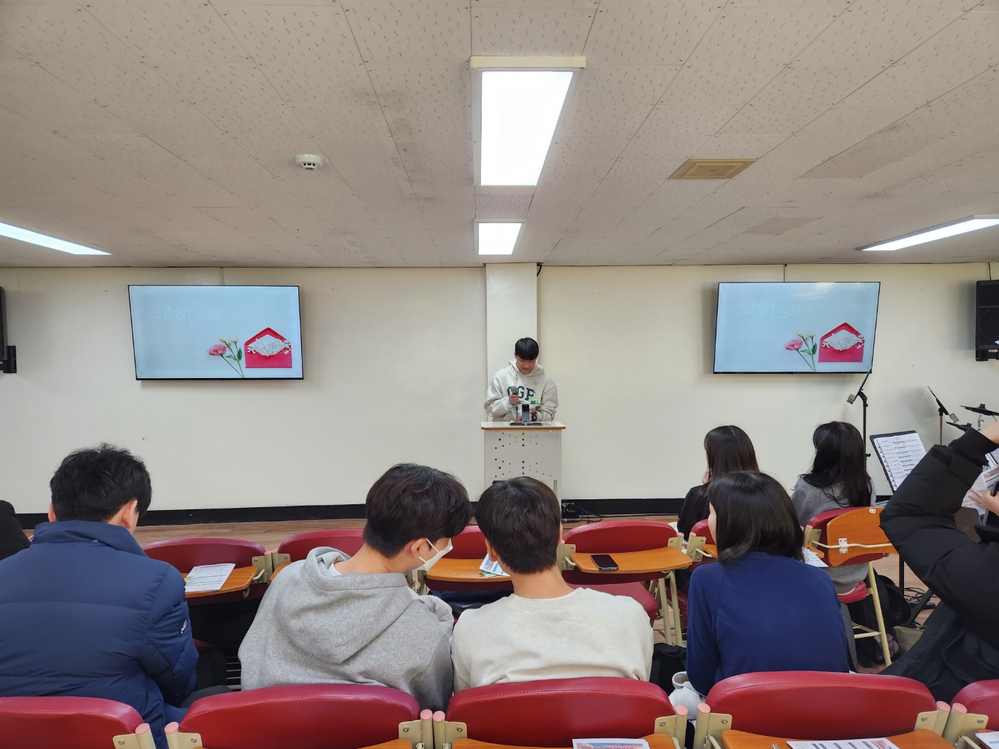 KakaoTalk_20240310_232000284.jpg : 3/10 고등부 예배 사진입니다