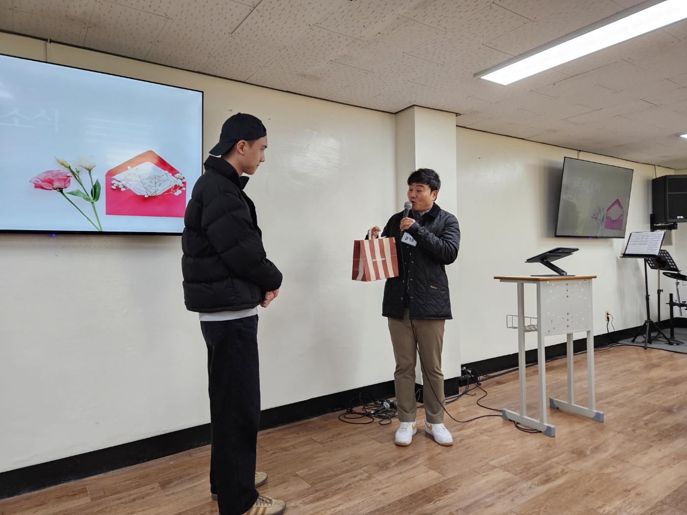 KakaoTalk_20240310_225943874.jpg : 3/10 고등부 예배 사진입니다