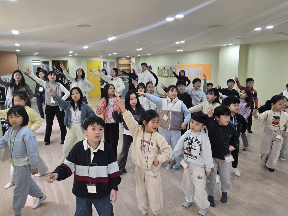 KakaoTalk_20260322_173339403_08.jpg : 3월 4주 유년부 모습입니다^^