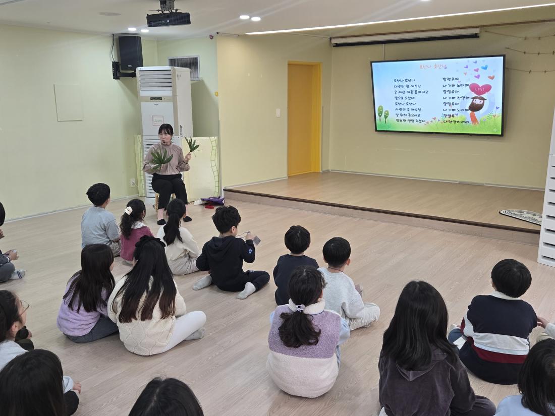 KakaoTalk_20260322_173339403_07.jpg : 3월 4주 유년부 모습입니다^^