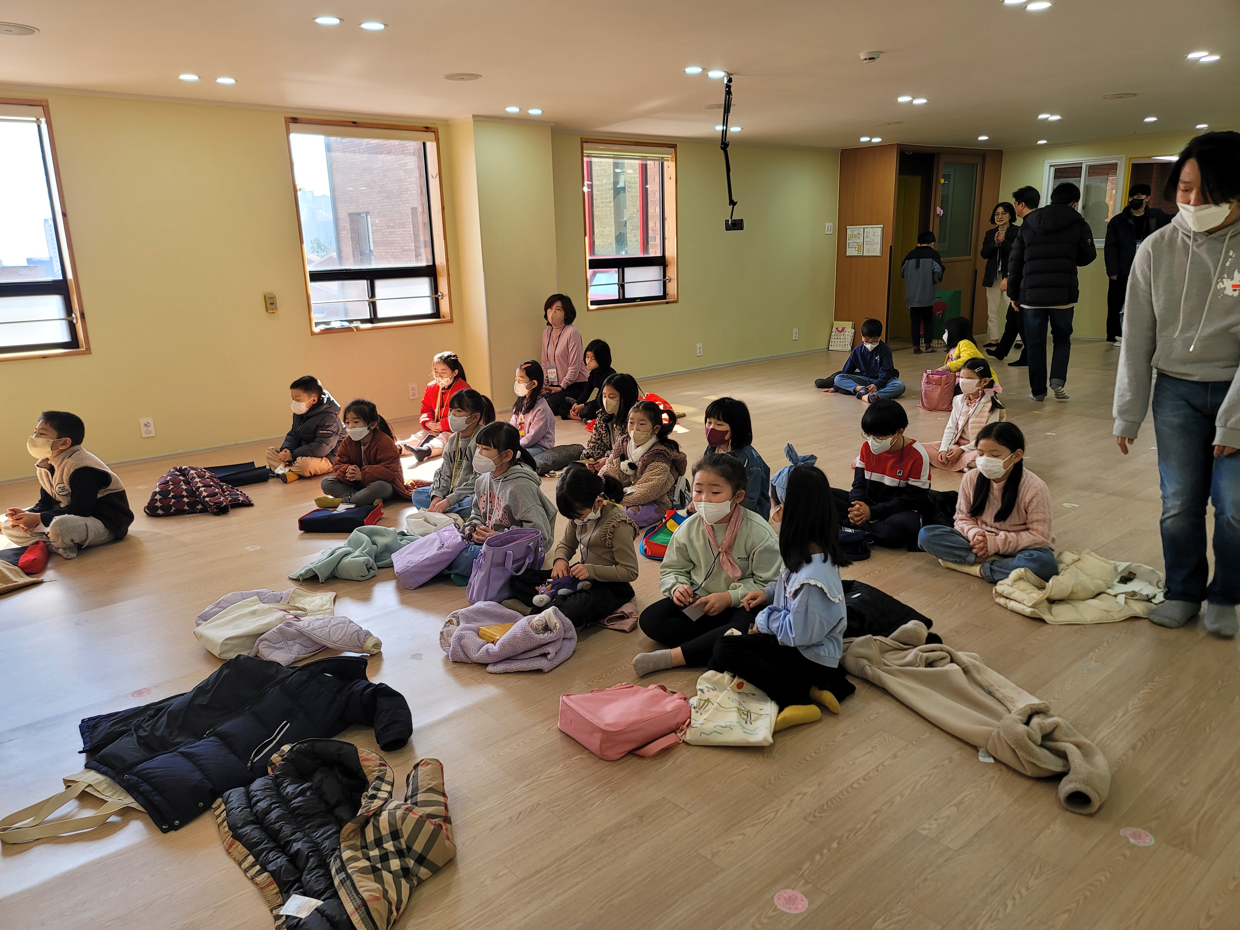 KakaoTalk_20230302_210210977_07.jpg