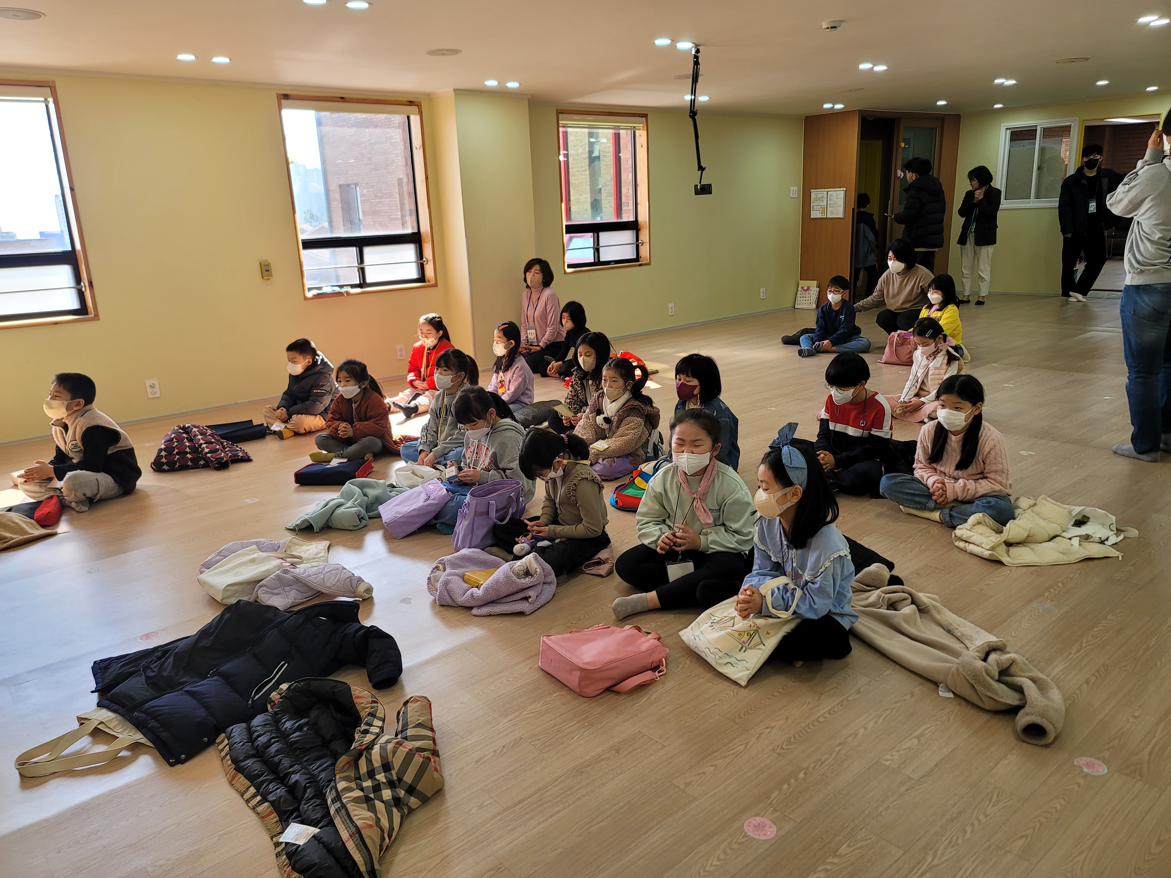 KakaoTalk_20230302_210210977_06.jpg