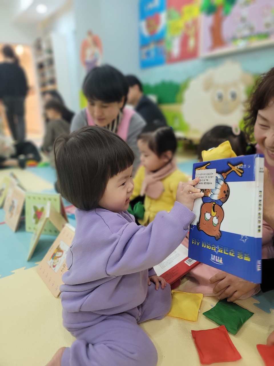 2025년 부산중앙교회 영아부_사진_20250216_69.jpg : 2월 16일 주일 영아부 예배