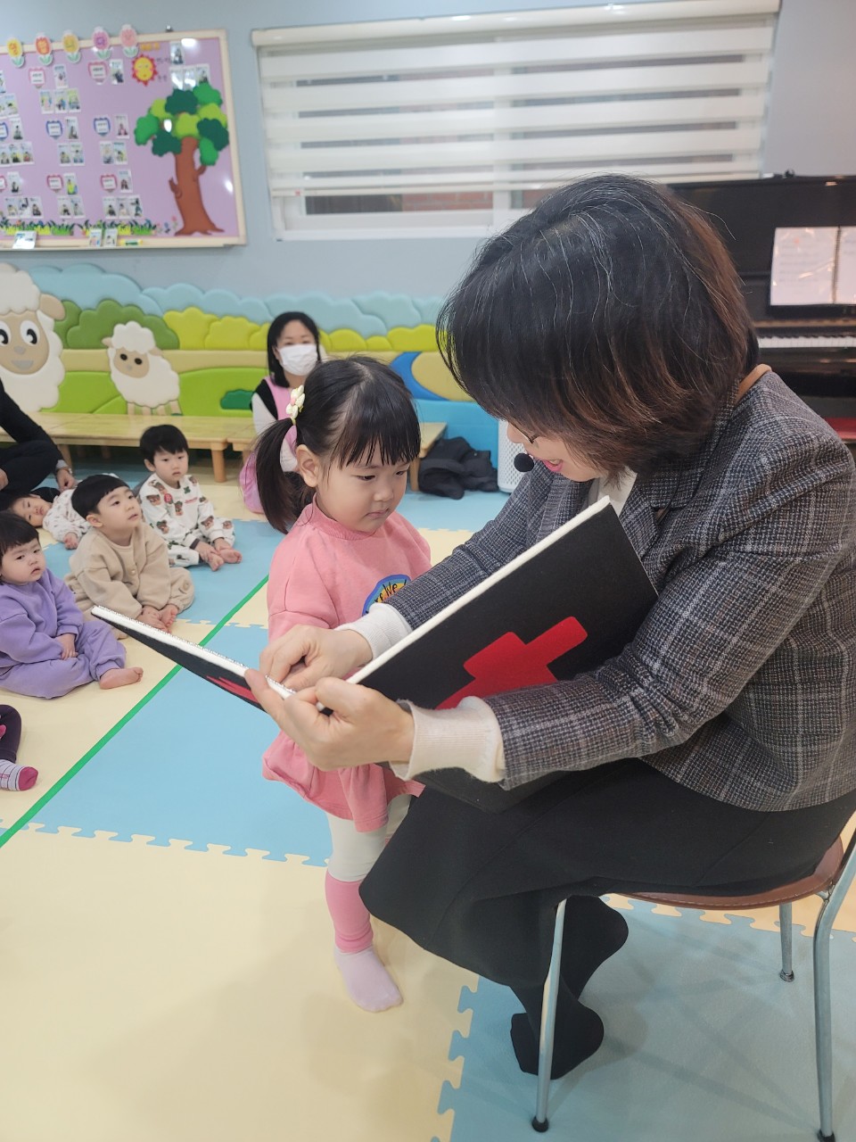2025년 부산중앙교회 영아부_사진_20250216_32.jpg : 2월 16일 주일 영아부 예배