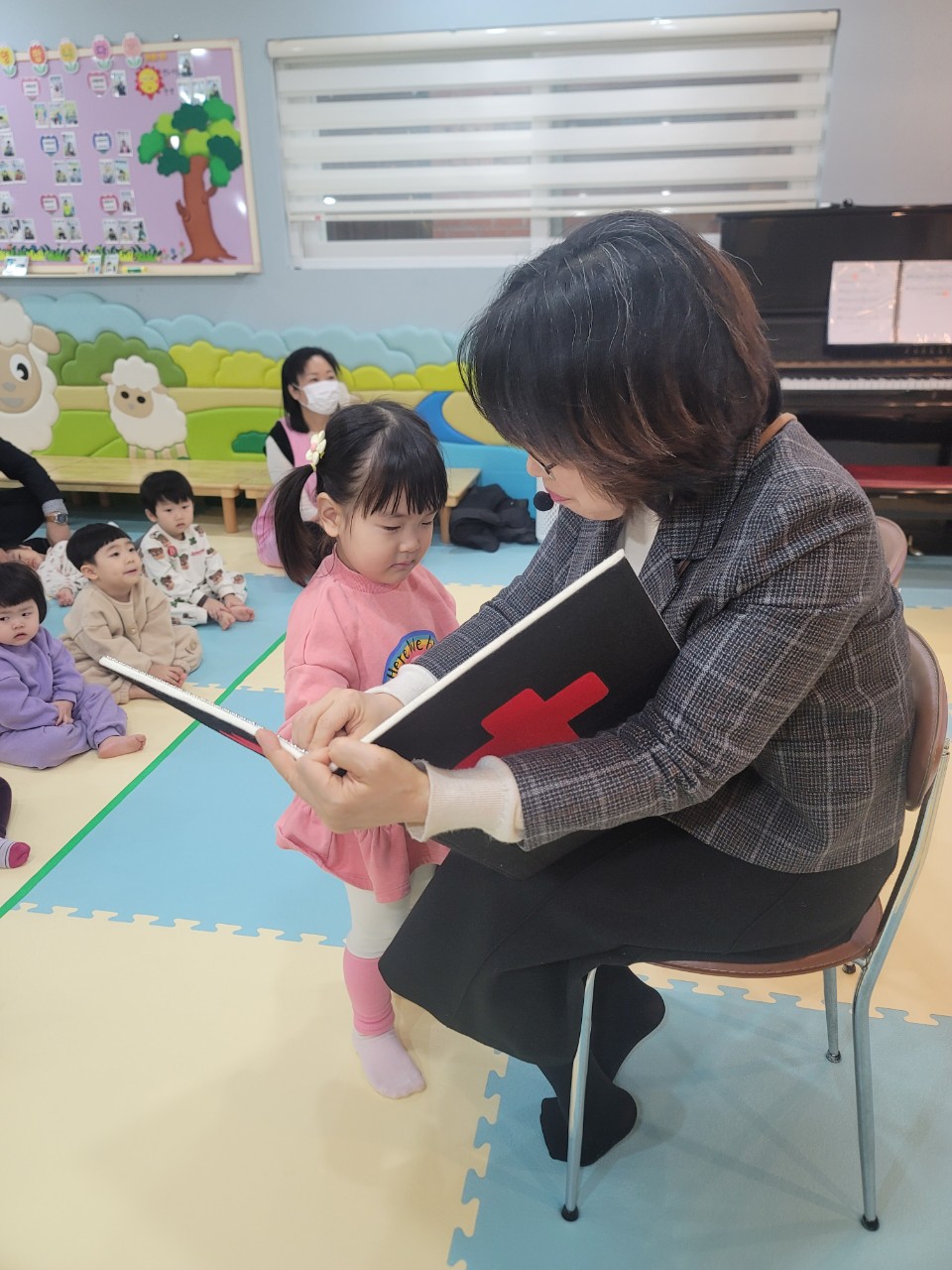 2025년 부산중앙교회 영아부_사진_20250216_33.jpg : 2월 16일 주일 영아부 예배