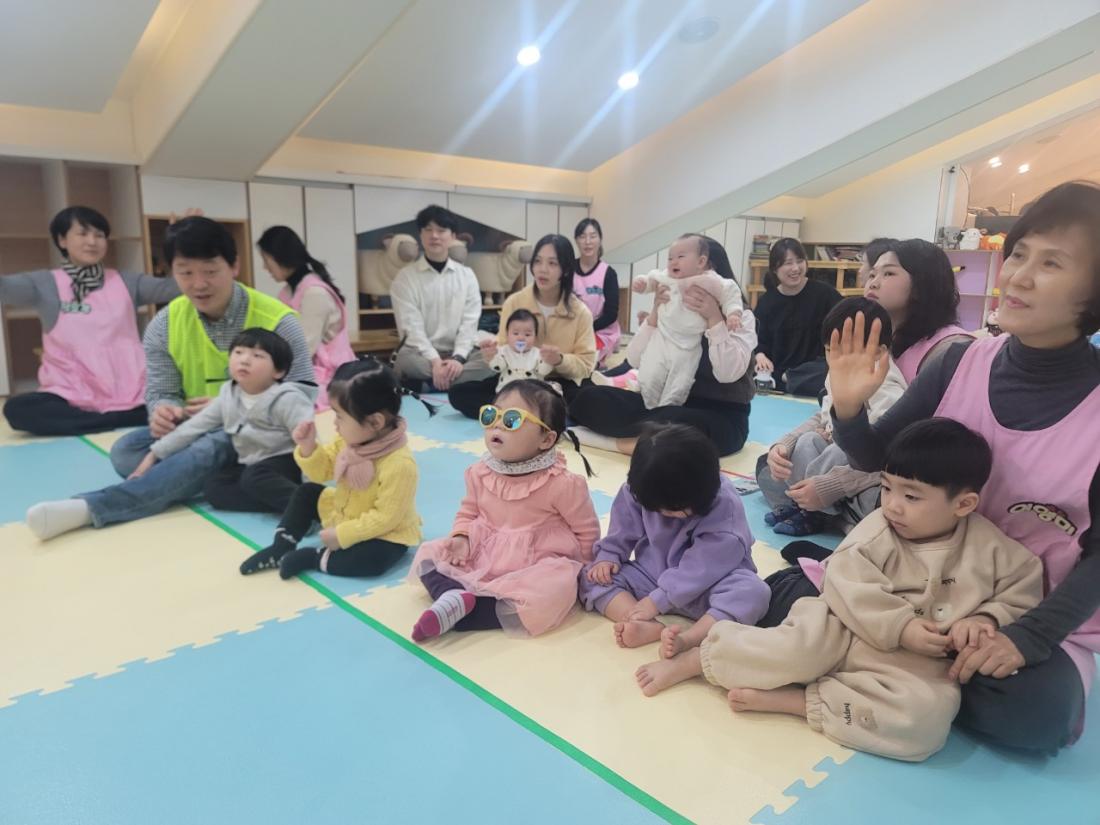 2025년 부산중앙교회 영아부_사진_20250216_47.jpg : 2월 16일 주일 영아부 예배