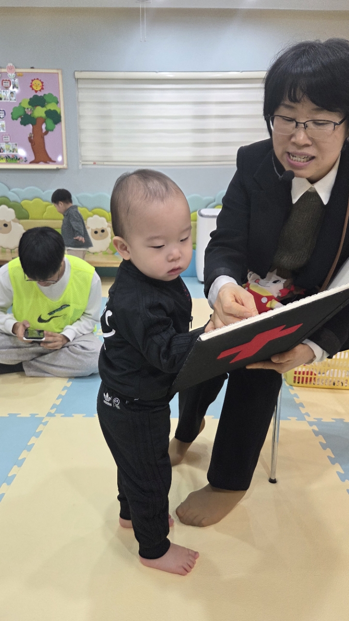 2026년 부산중앙교회 영아부_사진_20260323_5.jpg : 3월22일 주일 영아부 예배