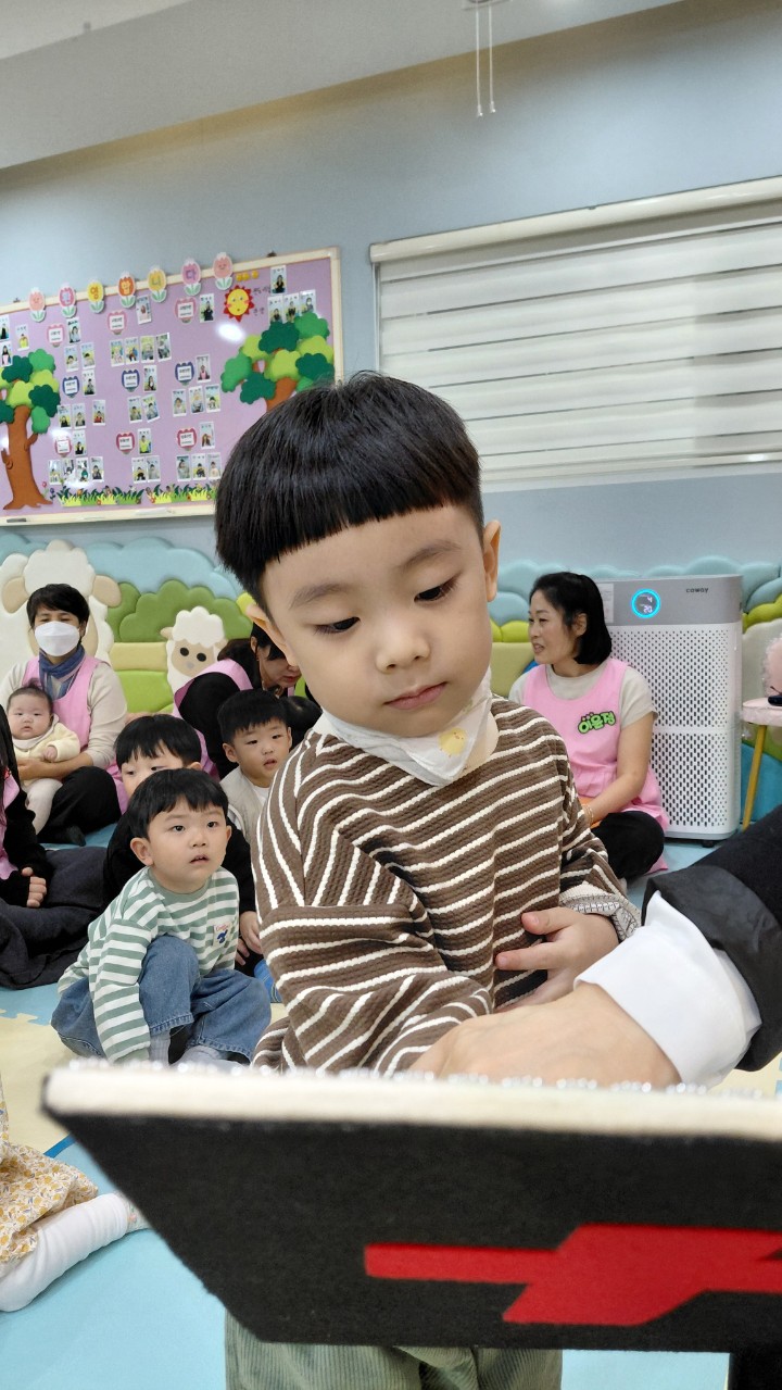 2025년 부산중앙교회 영아부_사진_20251123_26.jpg : 11월16일 주일 영아부 예배