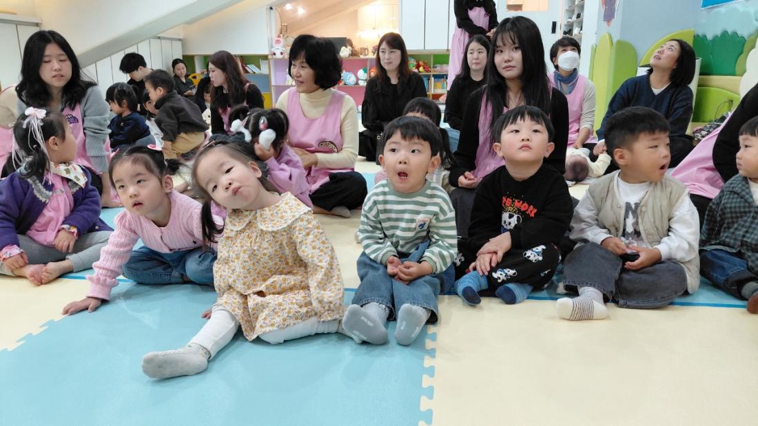 2025년 부산중앙교회 영아부_사진_20251123_31.jpg : 11월16일 주일 영아부 예배