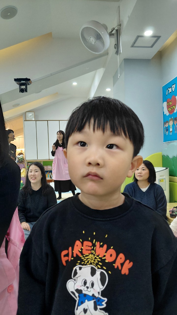 2025년 부산중앙교회 영아부_사진_20251123_17.jpg : 11월16일 주일 영아부 예배