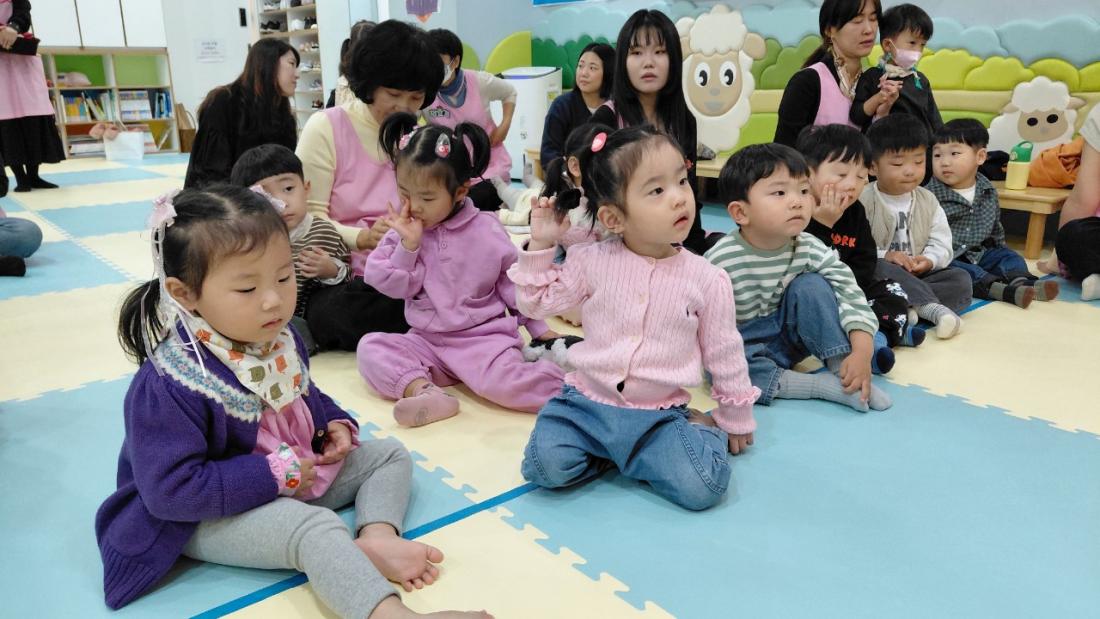 2025년 부산중앙교회 영아부_사진_20251123_29.jpg : 11월16일 주일 영아부 예배