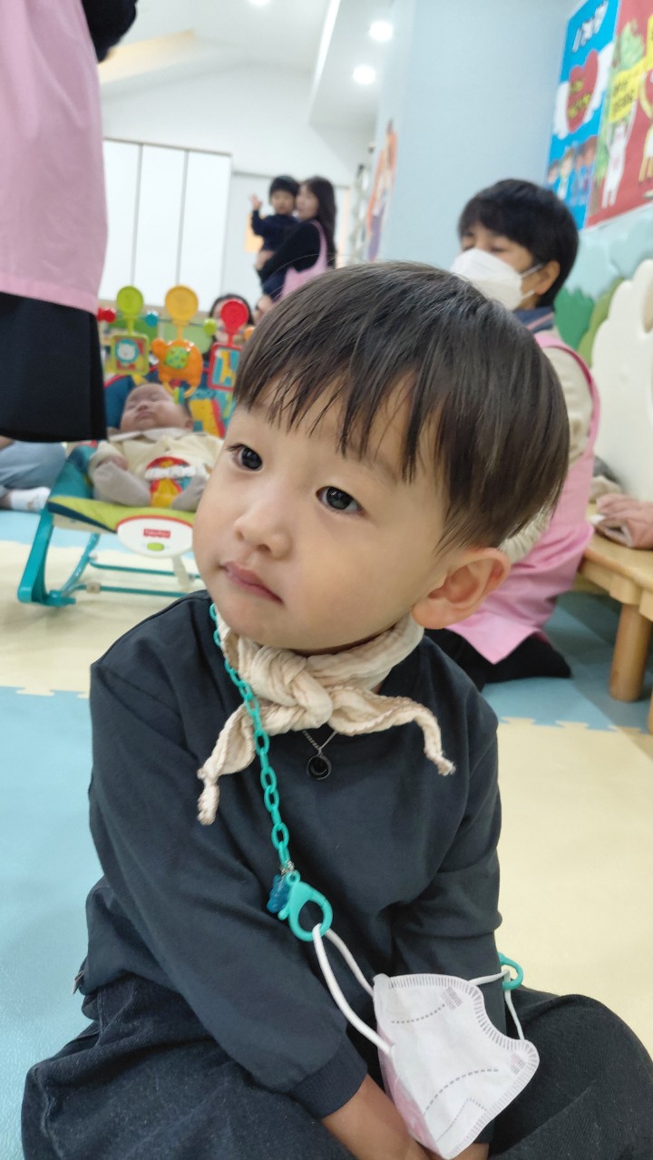 2025년 부산중앙교회 영아부_사진_20251123_16.jpg : 11월16일 주일 영아부 예배