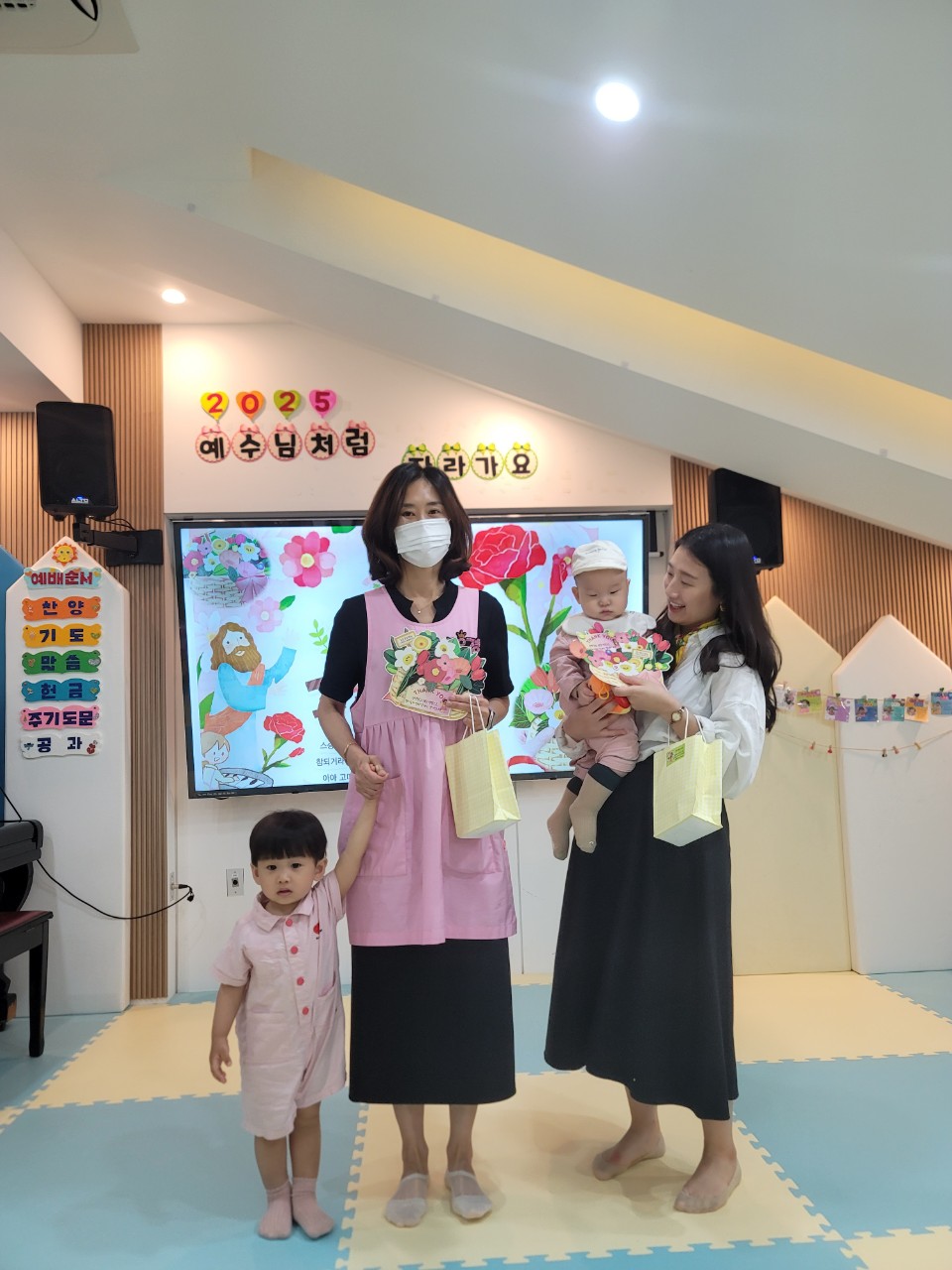 2025년 부산중앙교회 영아부_사진_20250527_41.jpg : 5월18일 주일 영아부 예배