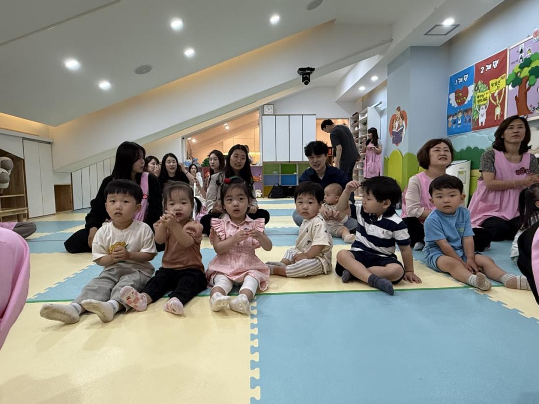 2025년 부산중앙교회 영아부_사진_20250617_20.jpg : 6월15일 주일 영아부 예배
