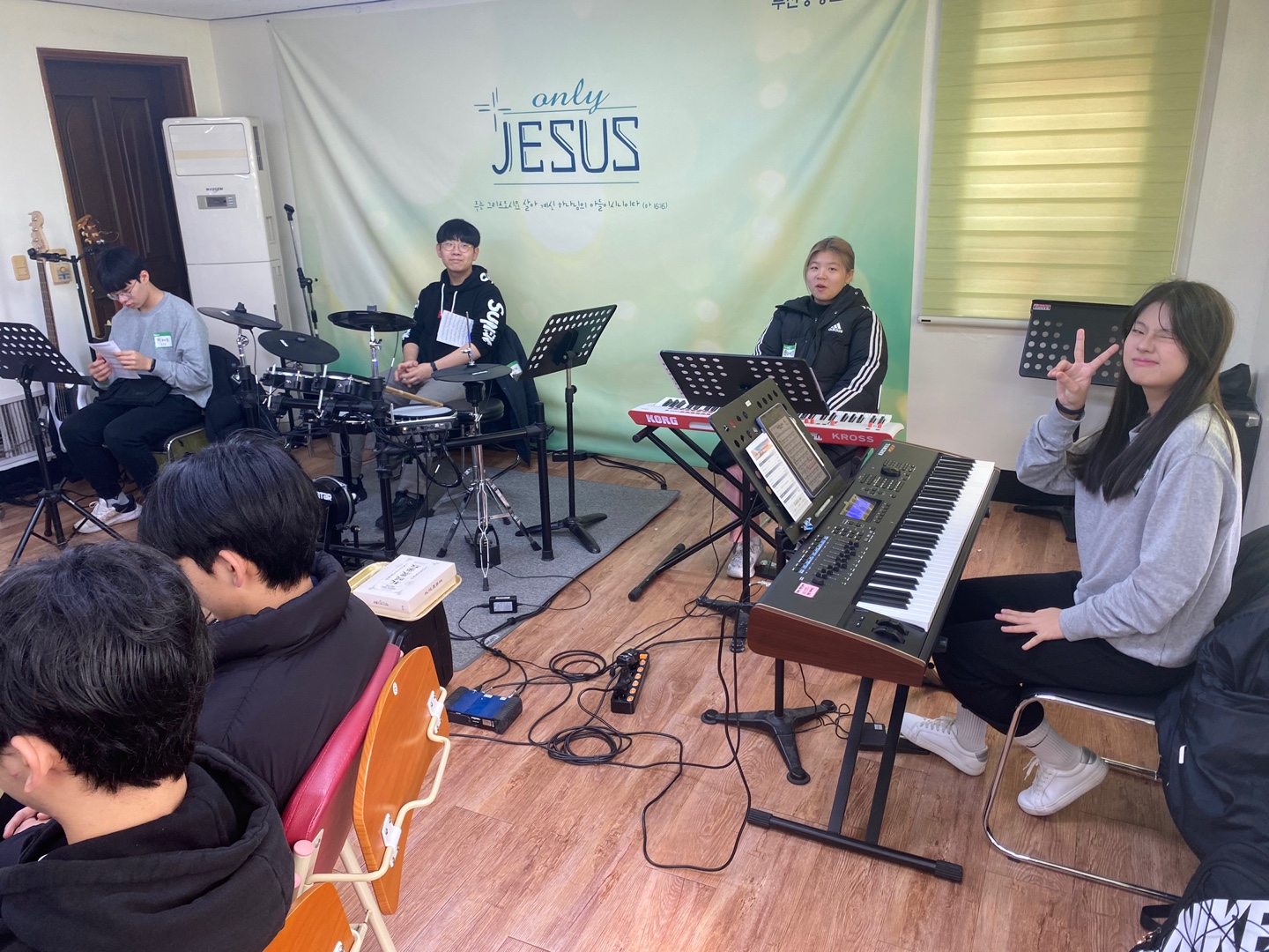 KakaoTalk_20240121_133926651.jpg : 1/21일 고등부 예배 사진입니다