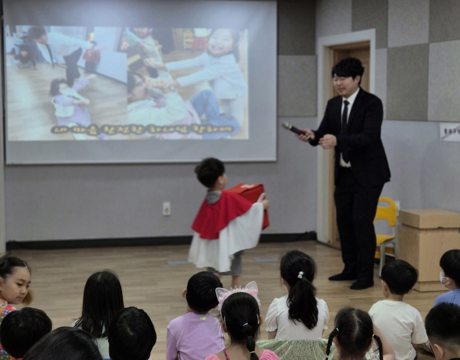KakaoTalk_20240810_181559958_01.jpg : 20240714 '하나님은 인자하신 사랑으로 다스리세요'
