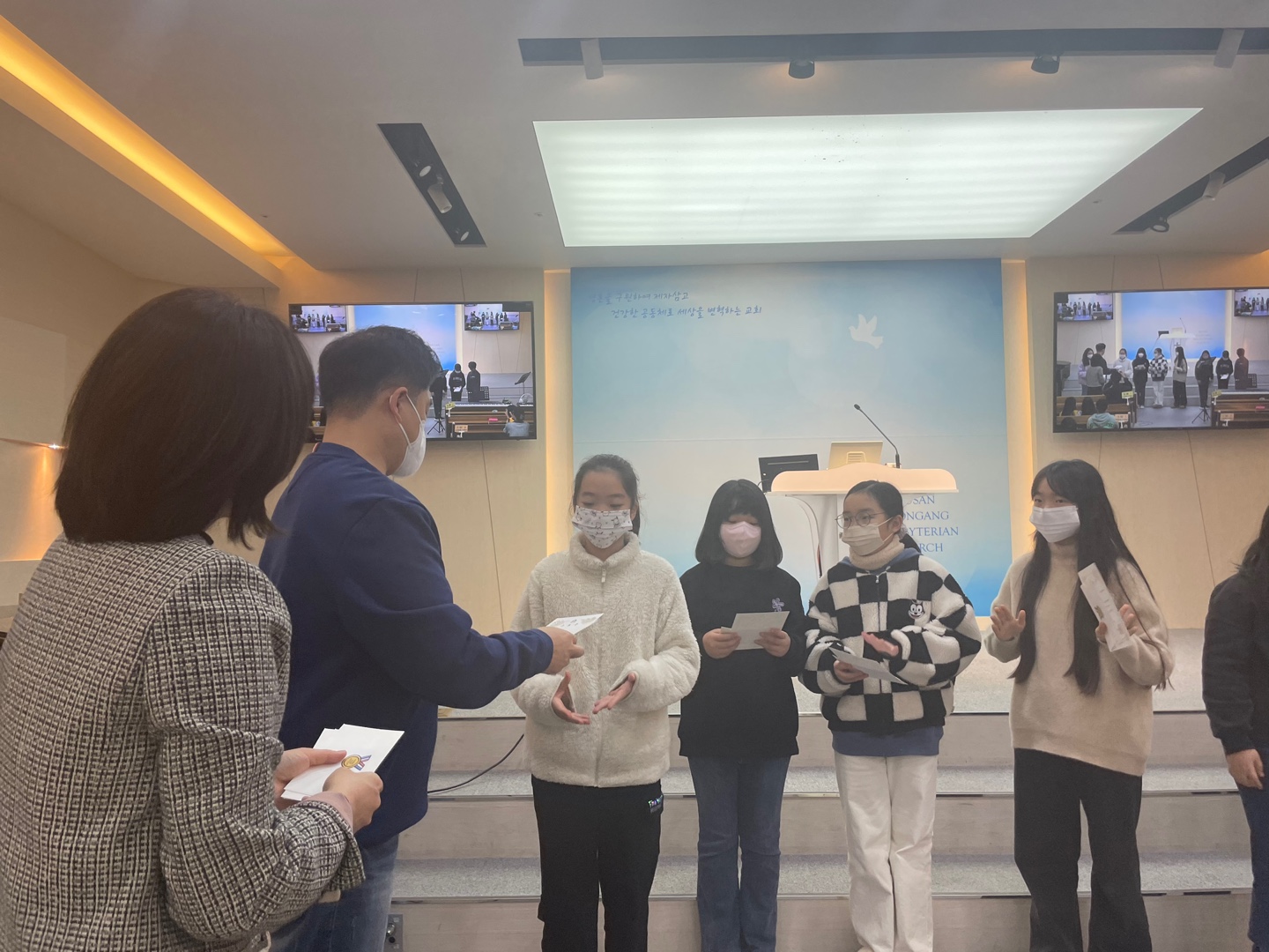KakaoTalk_20240103_164153883_26.jpg : 하나님의 기쁨이 되는 초등부 23.12.10
