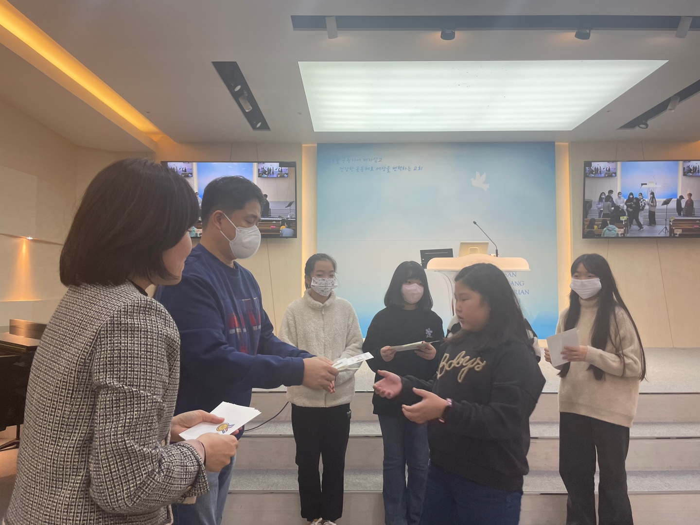 KakaoTalk_20240103_164153883_25.jpg : 하나님의 기쁨이 되는 초등부 23.12.10