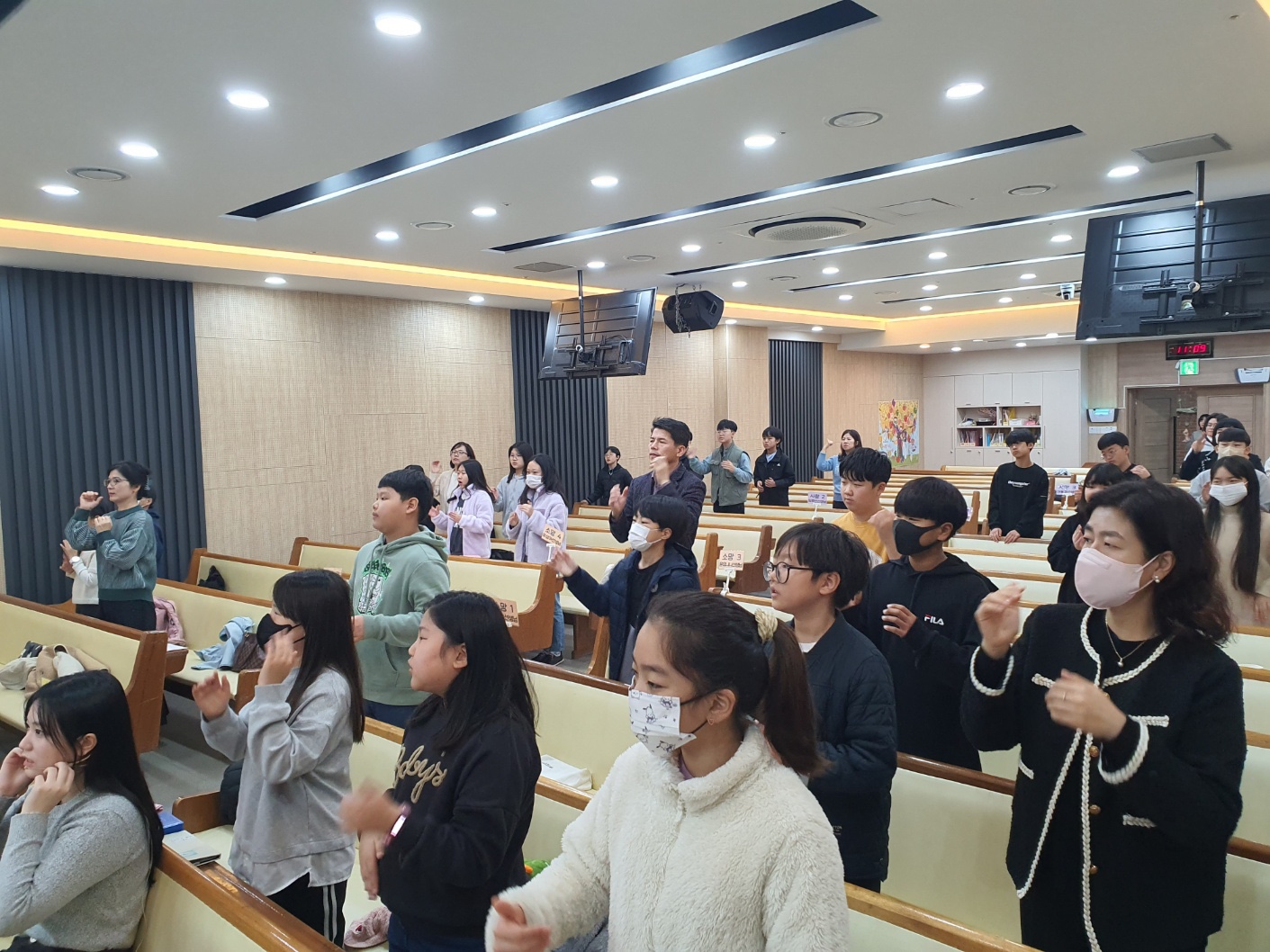 KakaoTalk_20240103_164153883_11.jpg : 하나님의 기쁨이 되는 초등부 23.12.10