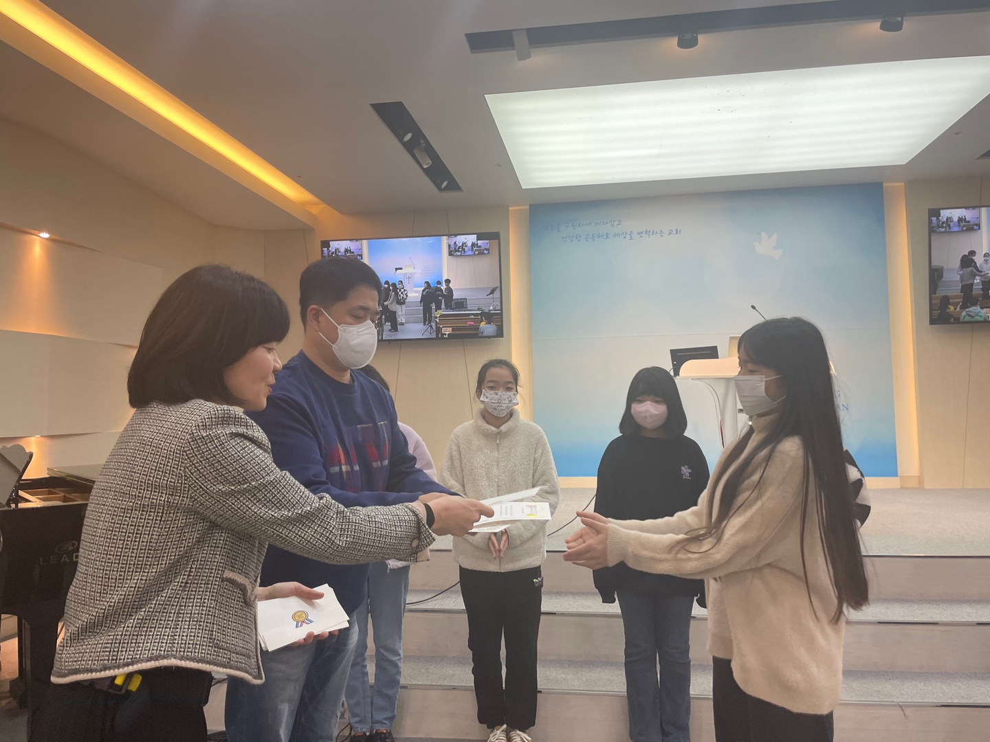 KakaoTalk_20240103_164153883_20.jpg : 하나님의 기쁨이 되는 초등부 23.12.10