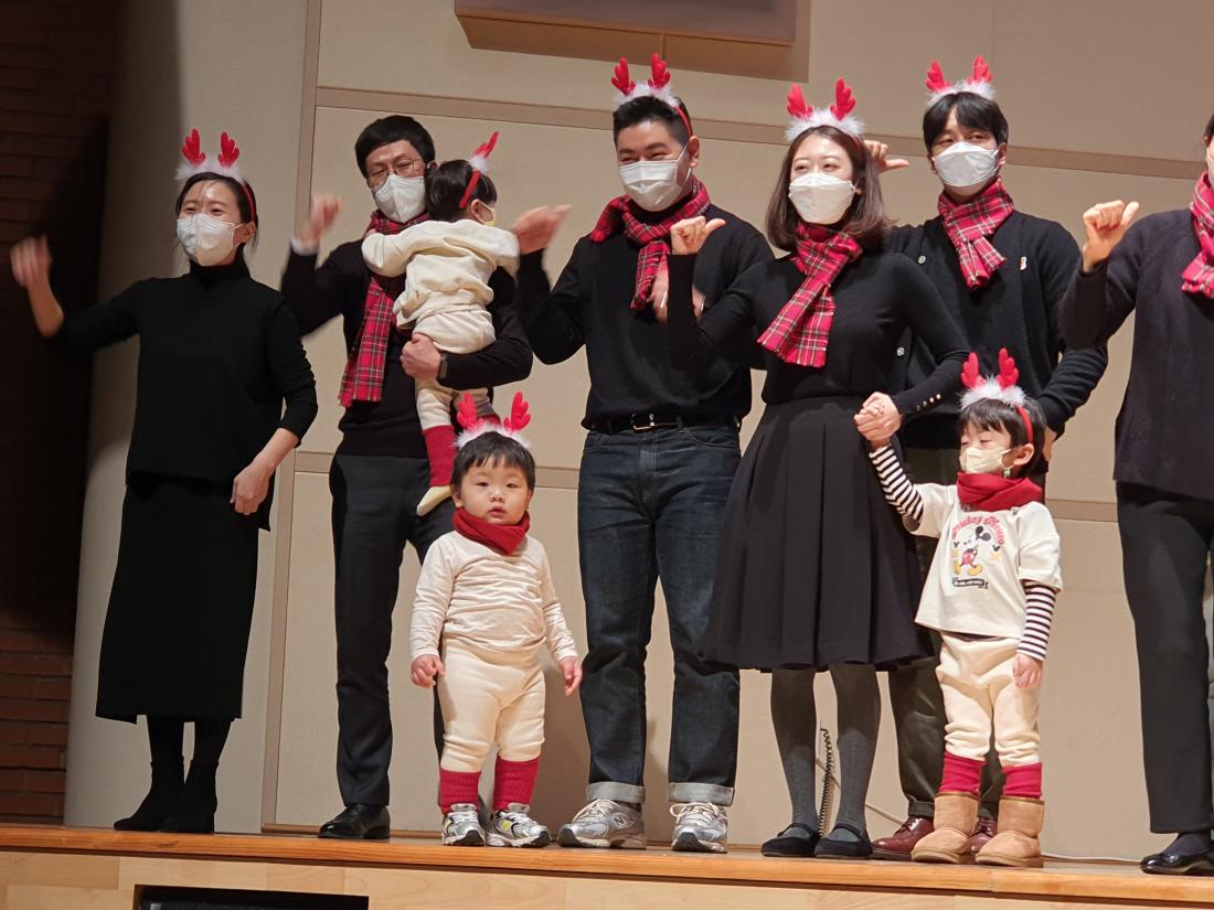 1672018211325-6.jpg : 영아부 성탄및졸업예배(2022.12.25.주일)