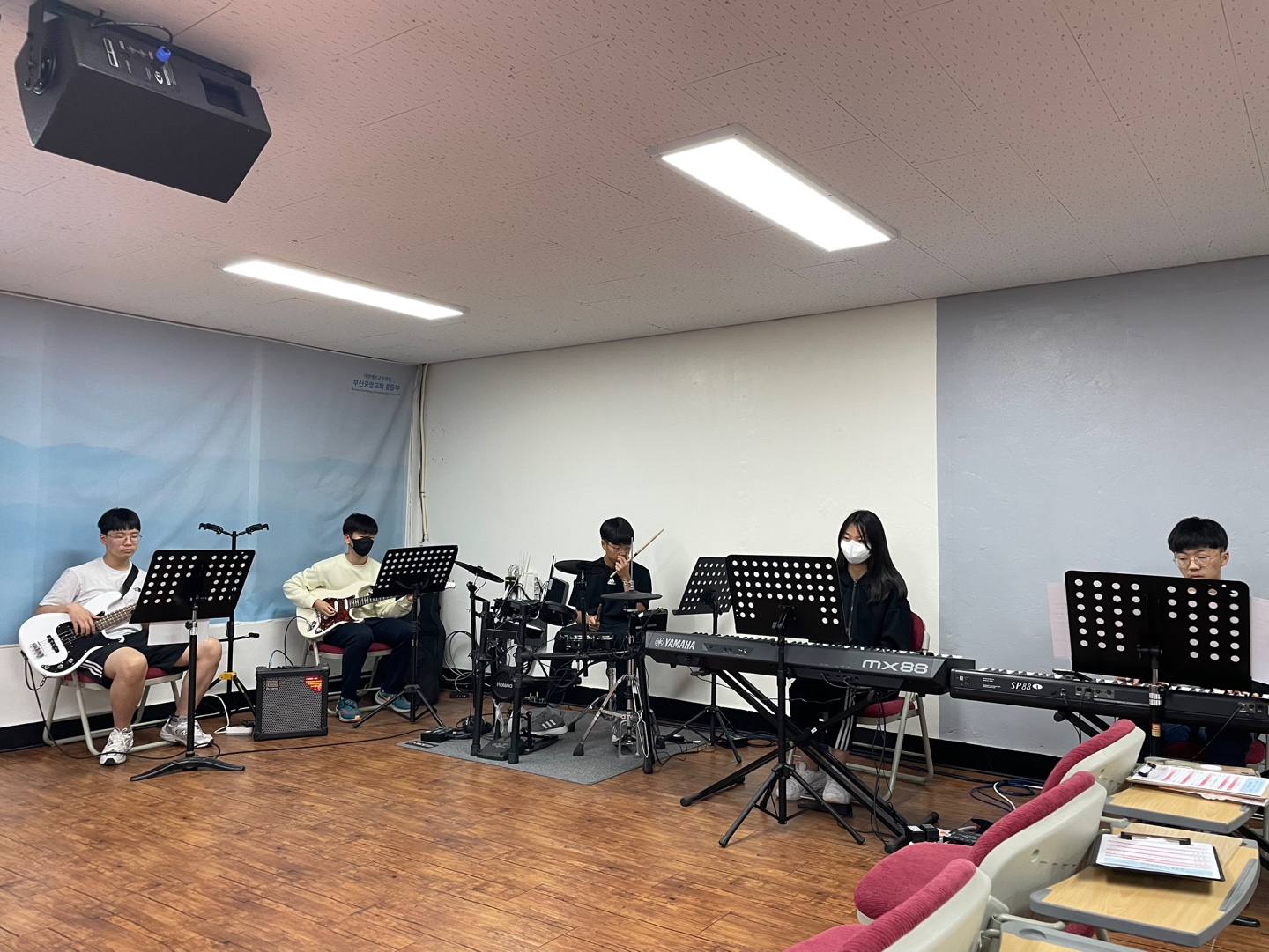 KakaoTalk_20230522_180956661_01.jpg