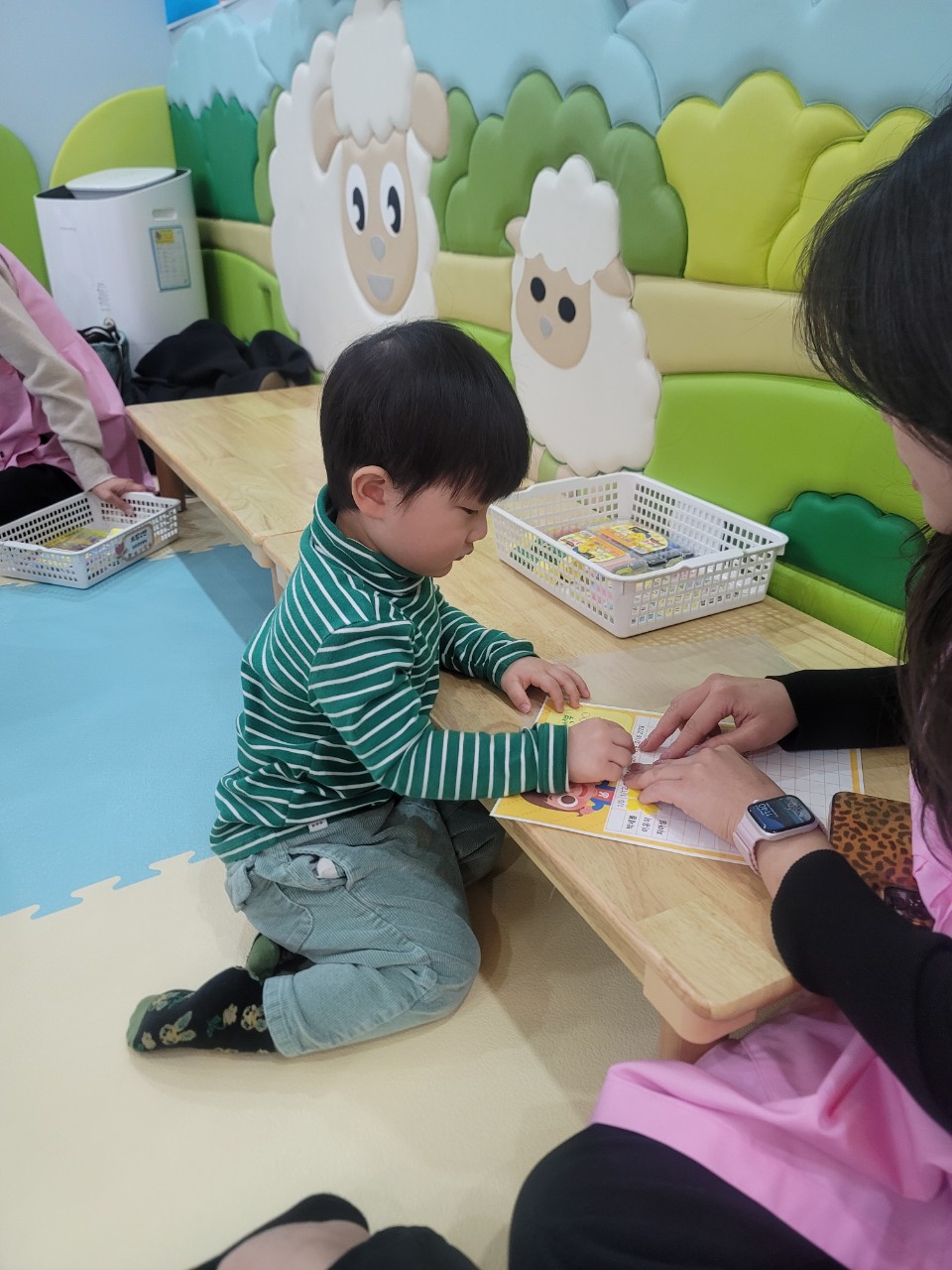 2025년 부산중앙교회 영아부_사진_20250203_38.jpg : 2월 2일 주일 영아부 예배