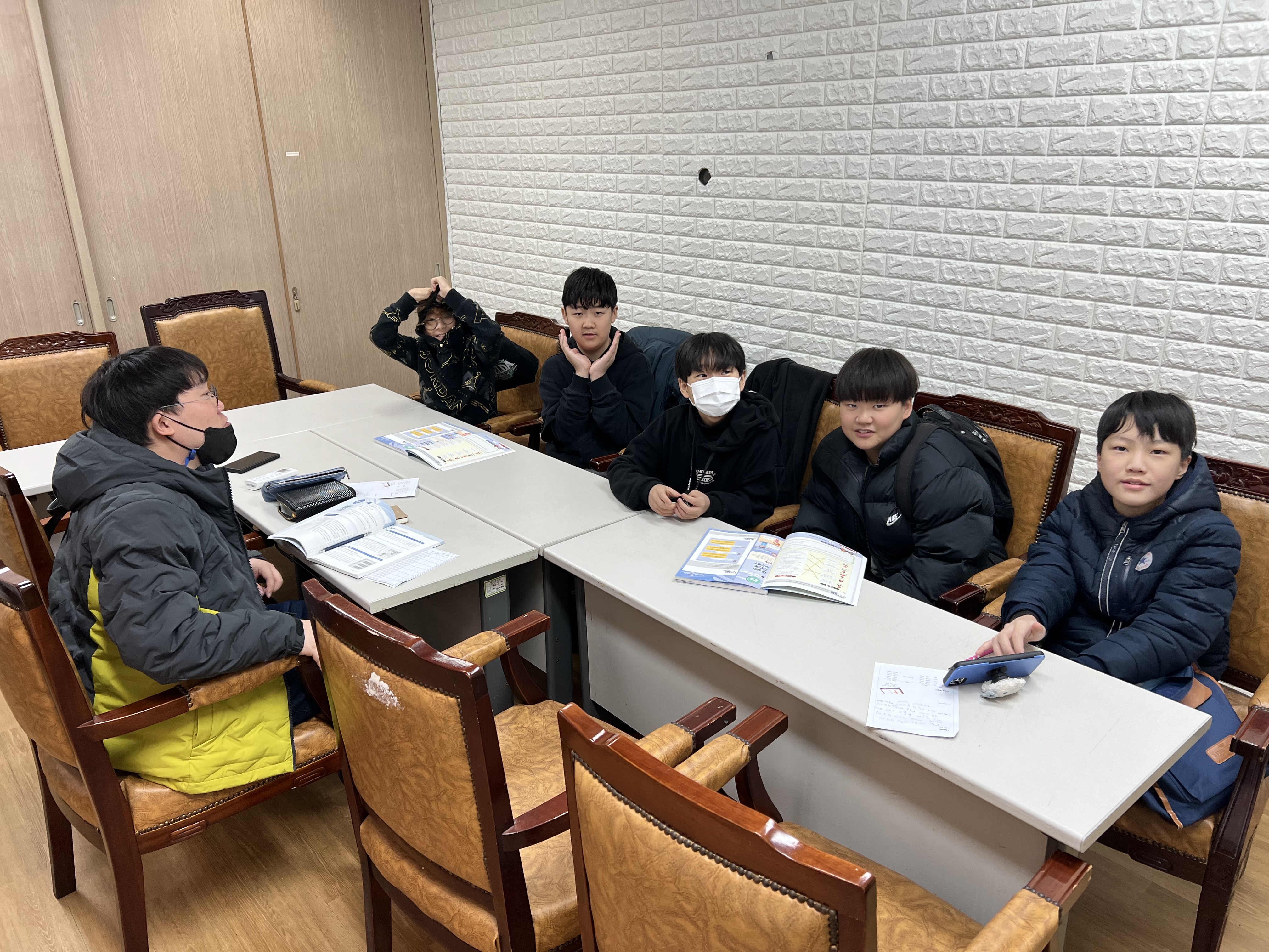 KakaoTalk_20240121_222456747_04.jpg