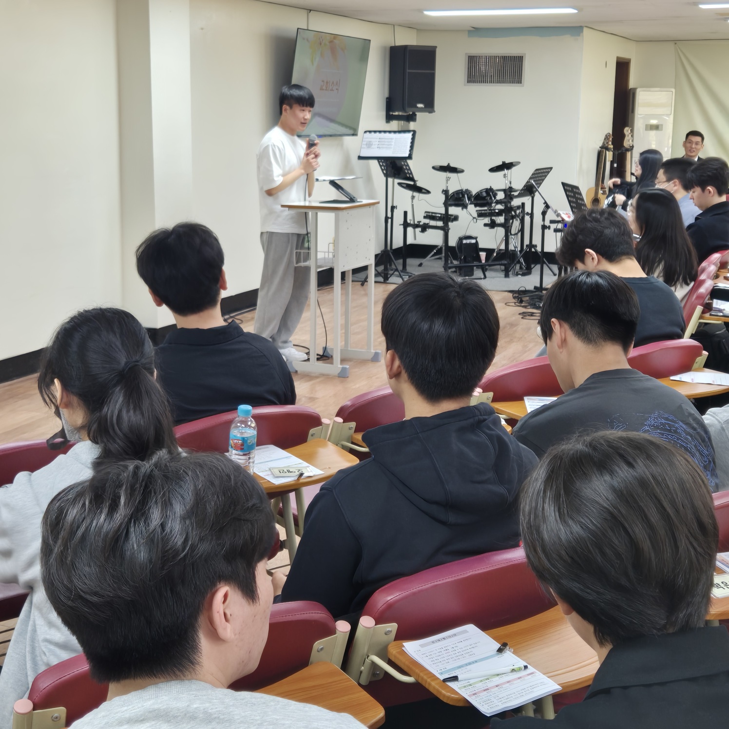 KakaoTalk_20240415_111358132.jpg : 4/14 고등부 예배 사진입니다