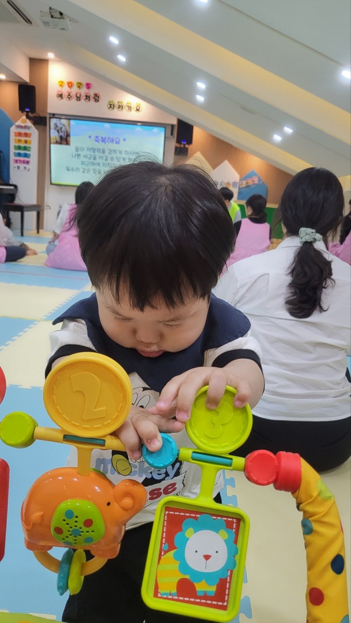 2025년 부산중앙교회 영아부_사진_20250527_11.jpg : 5월 25일 주일 영아부 예배